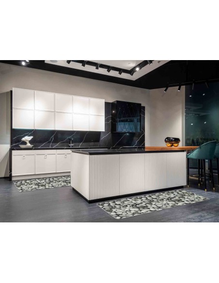 * Piedra alfombra 68 cm de ancho.